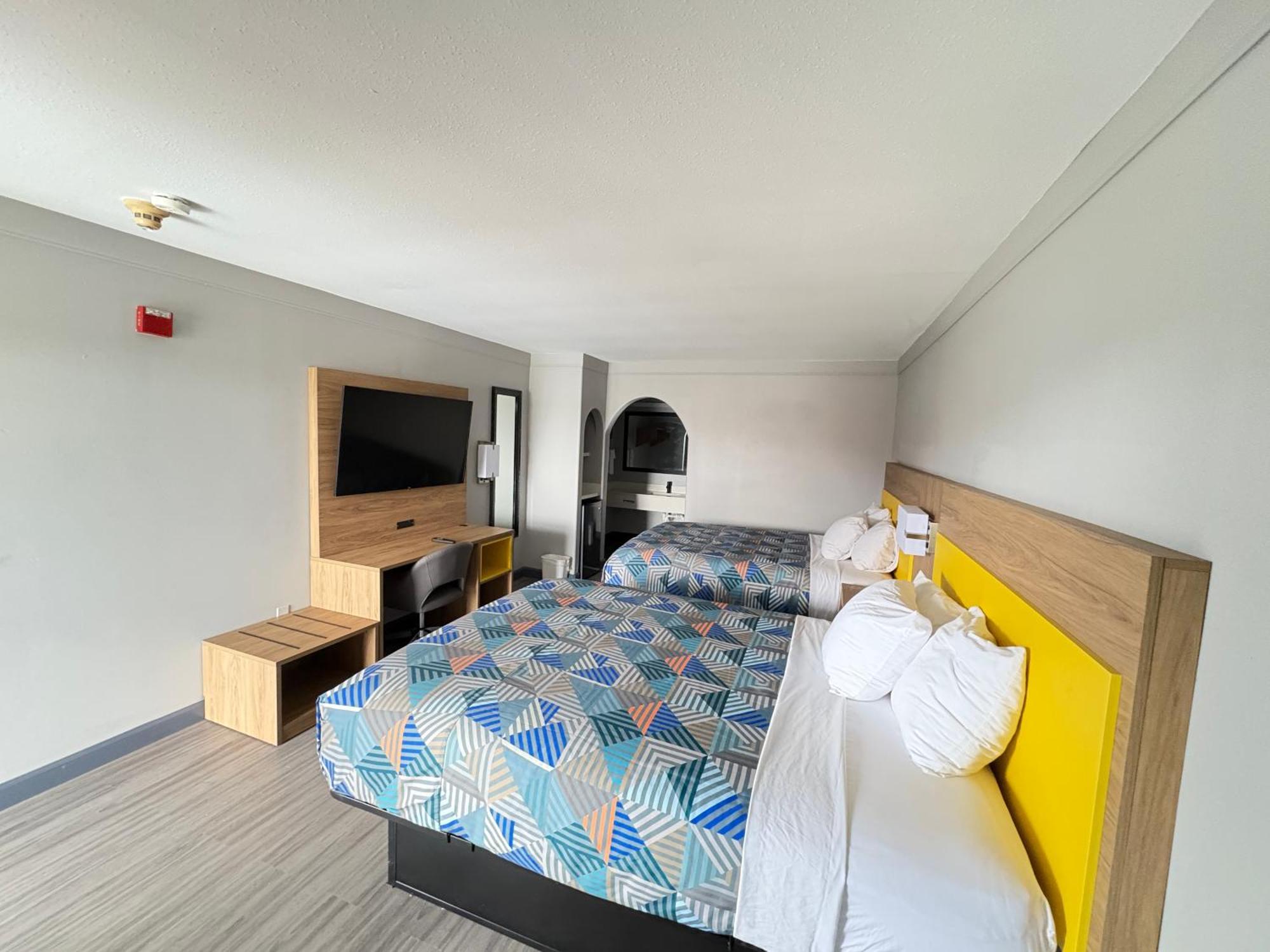 Days Inn By Wyndham Gonzales Zewnętrze zdjęcie